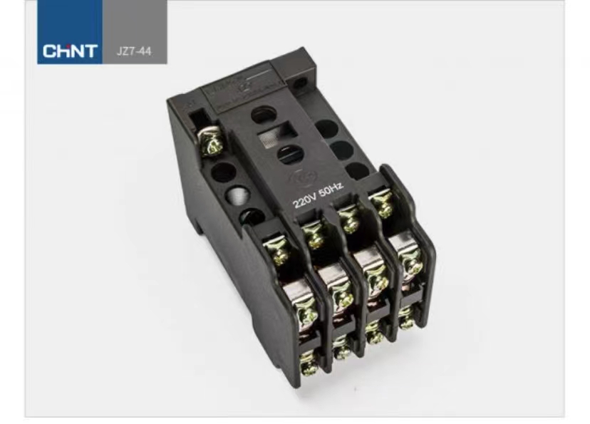 正泰电器获得发明专利授权：“用电设备的接线结构及继电器插座”