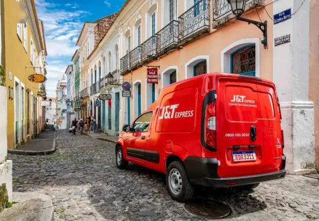 智谱：全球范围内对GLM-5的需求激增 全网寻找“算力合伙人”