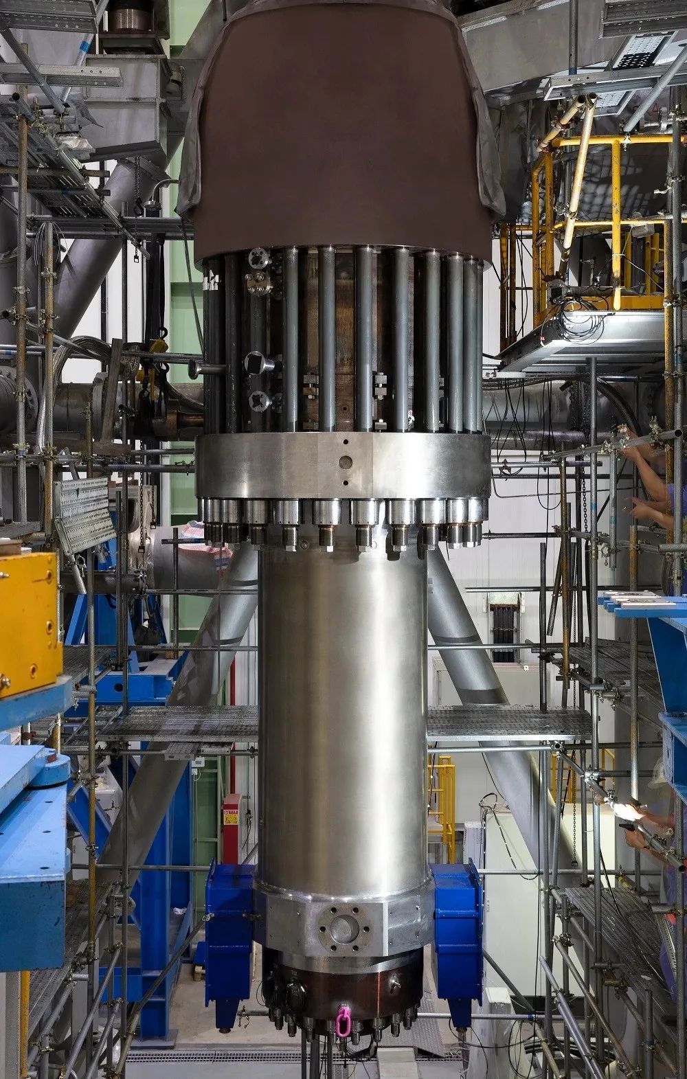 亿纬锂能龙泉实验室投入使用 加速先进能源与低碳技术产业化落地