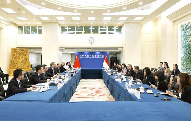 商务部部长王文涛在中国国际贸易中心走访慰问和调研