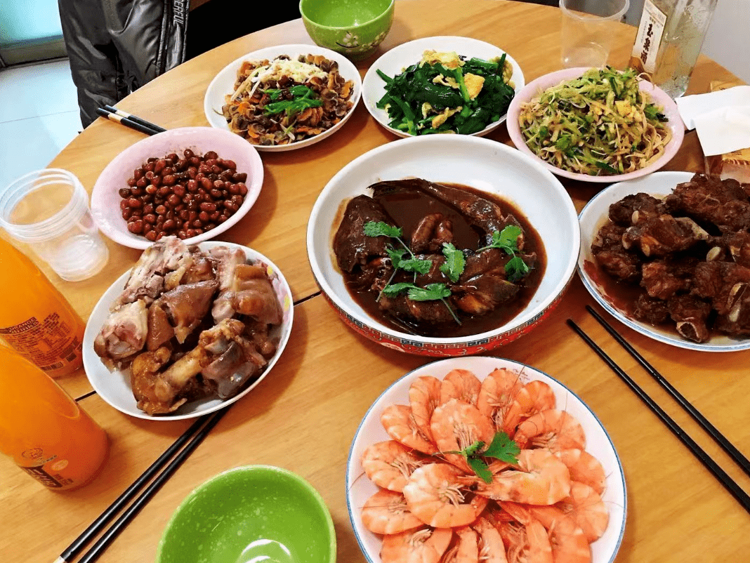 “反向过年”火了！“只要在一起，在哪都是过年！”丨新春走基层