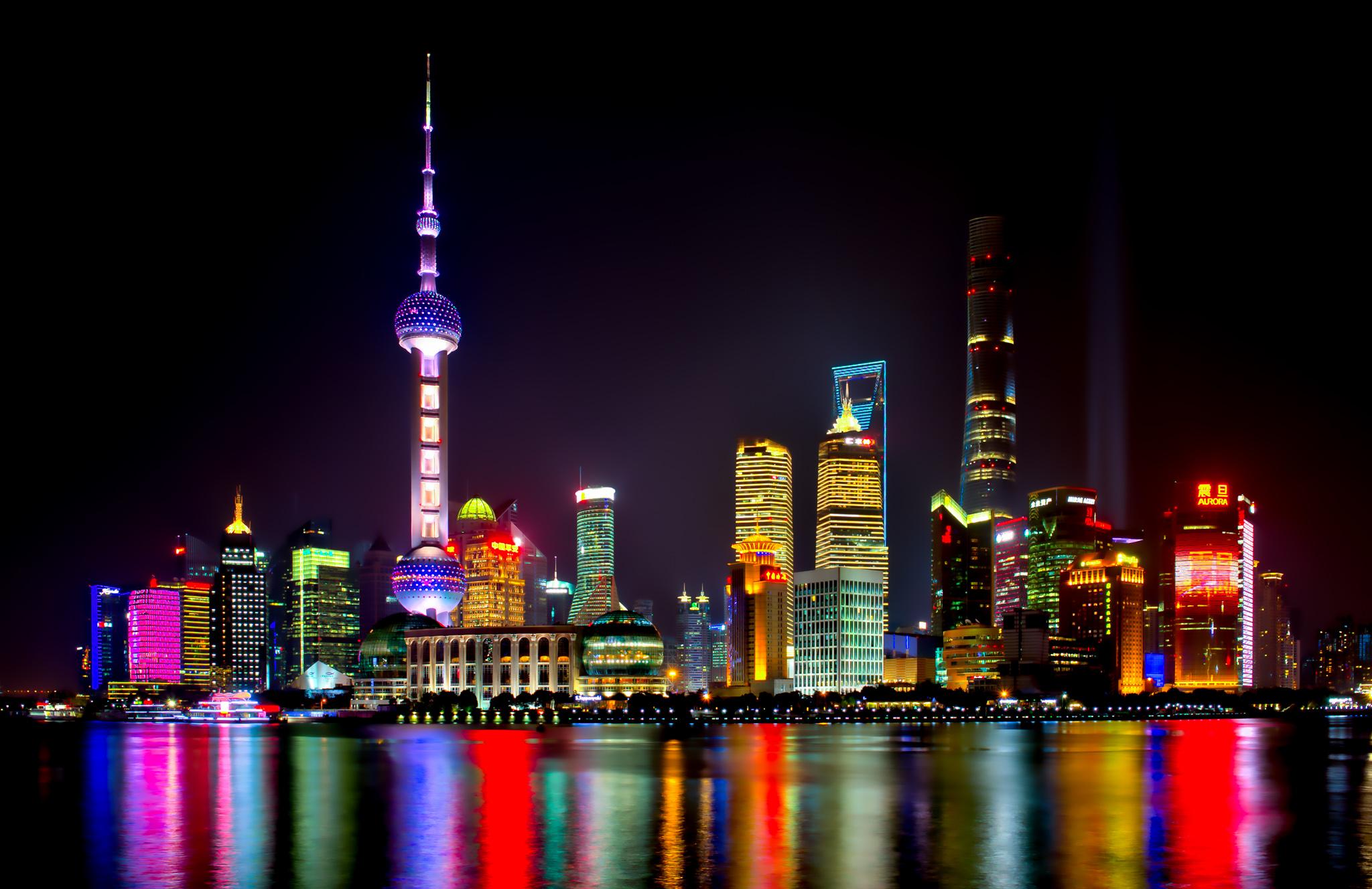 前程无忧报告：北上广深杭平均月薪超1万元，不同城市基层员工收入差距有限