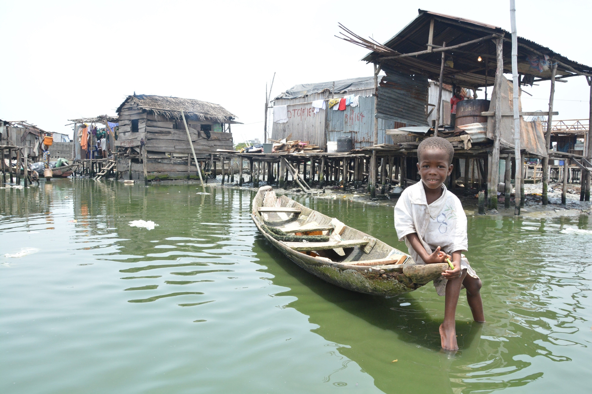 非洲“三重依赖”损害自主权