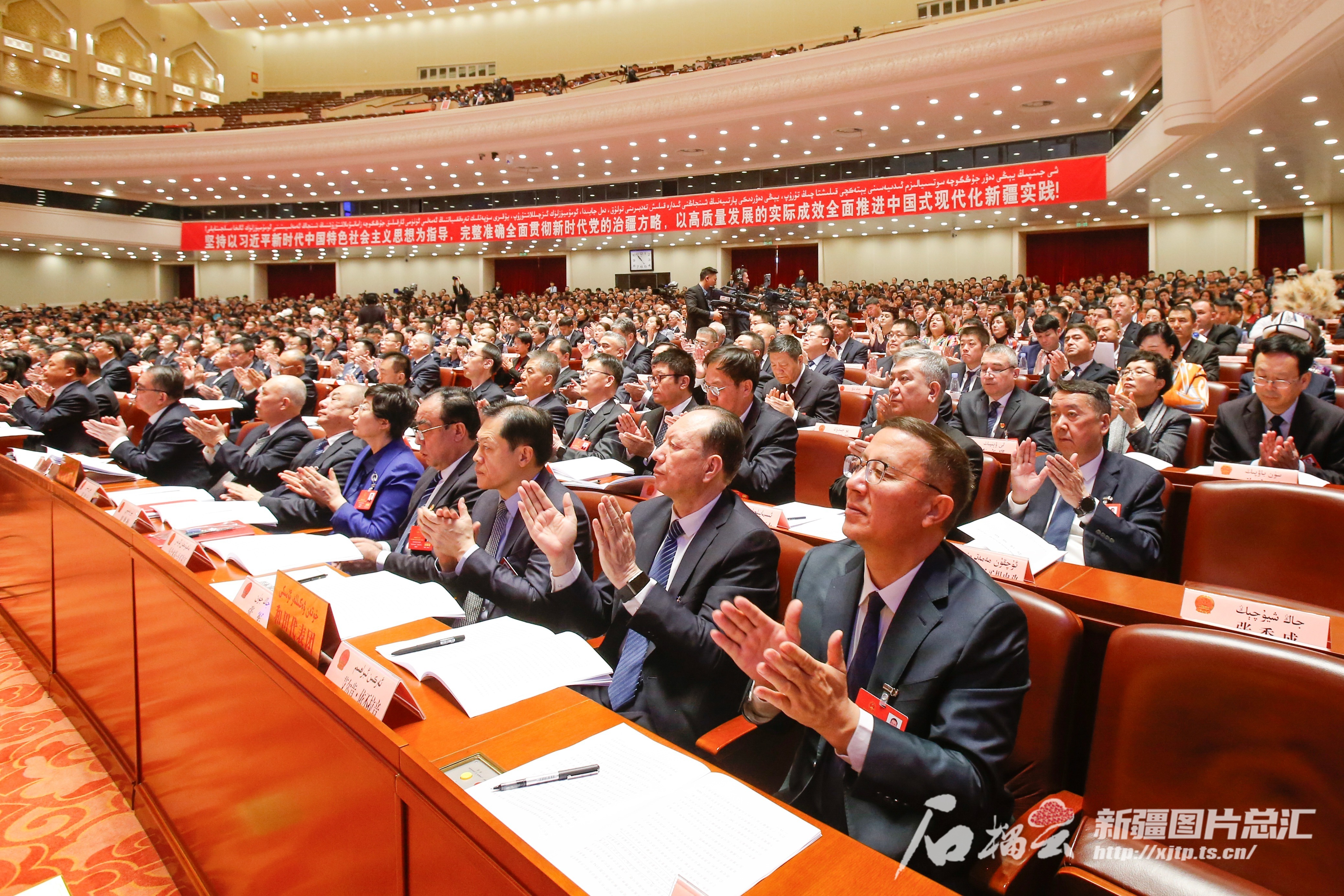 十四届全国人大四次会议3月5日上午开幕 会期8天