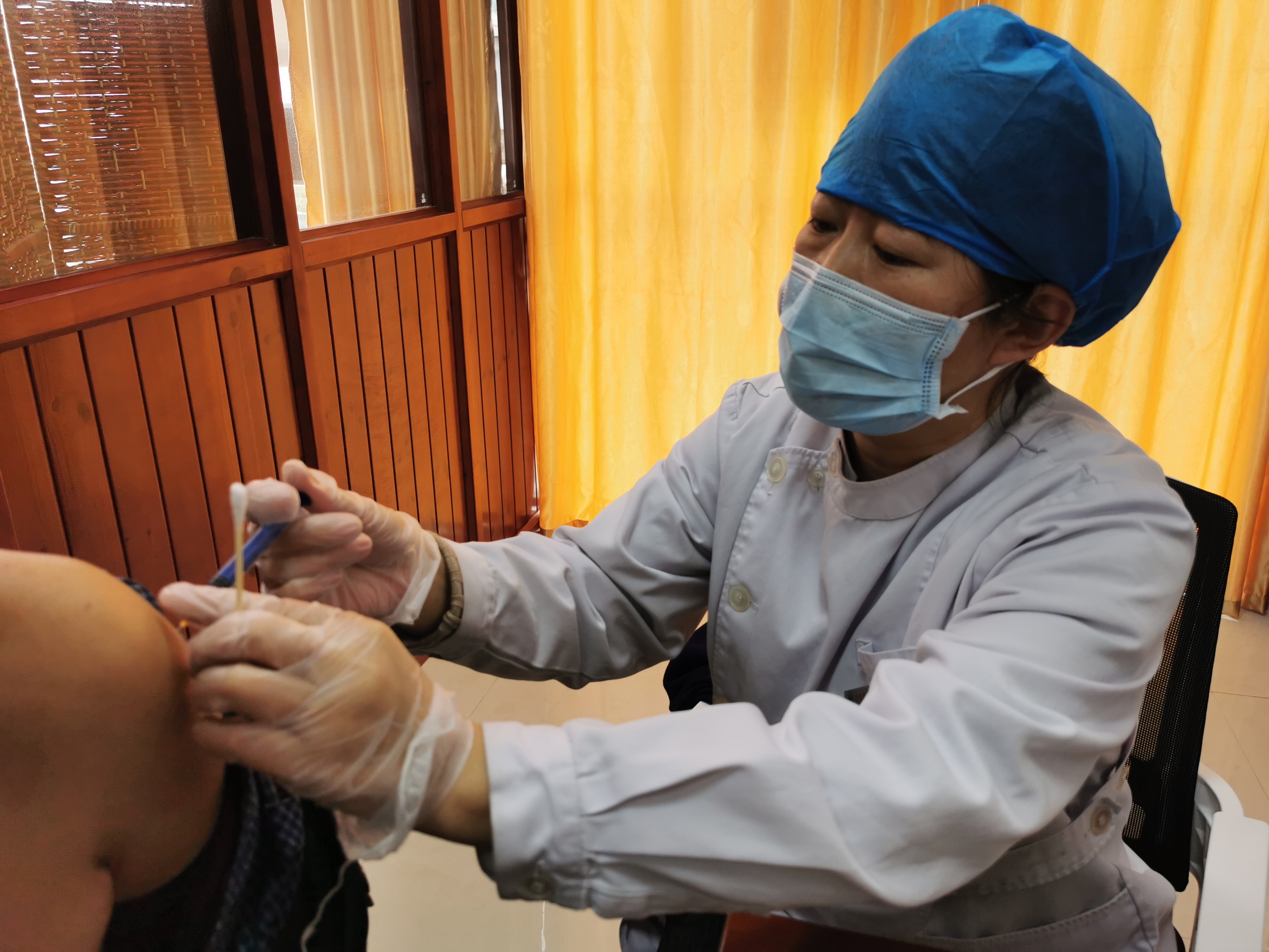 对话全国政协委员朱涛：建议推广疫苗处方制度