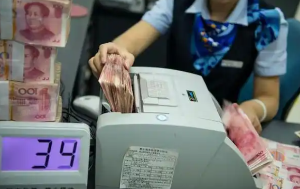 两会｜潘功胜：中国没有必要也无意通过汇率贬值获取贸易竞争优势