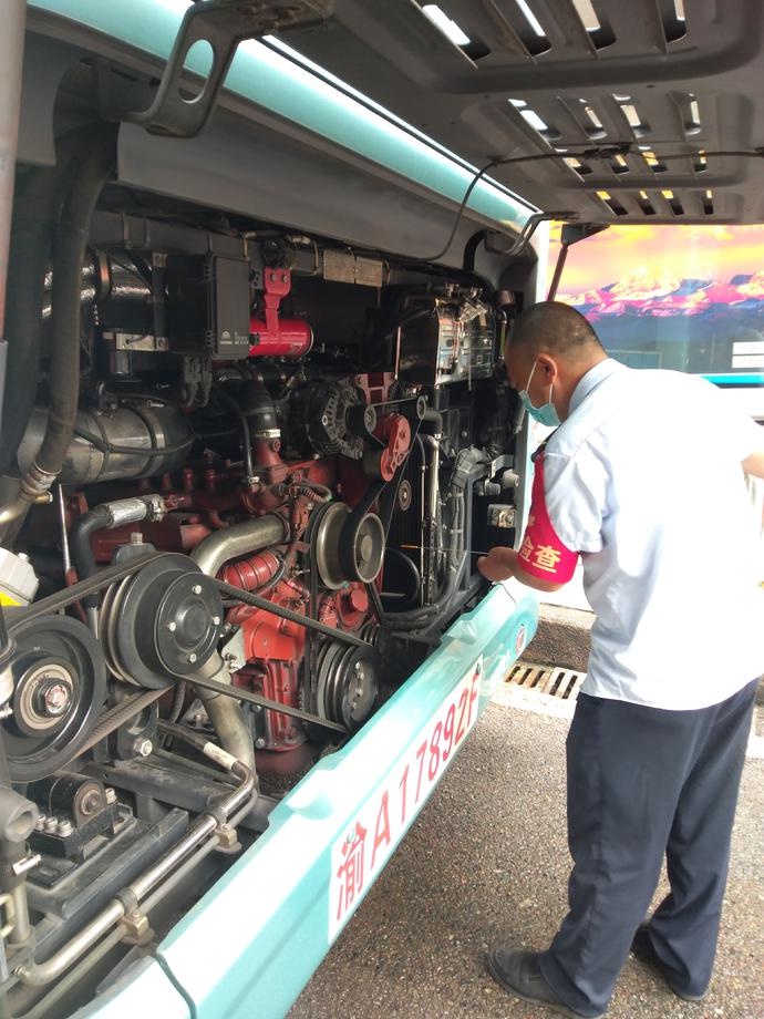 重庆交通开投集团党委书记、董事长石继东一行到访中国通号