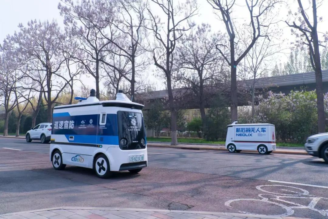 智瞰AI丨新石器余恩源：让无人车驶向全球