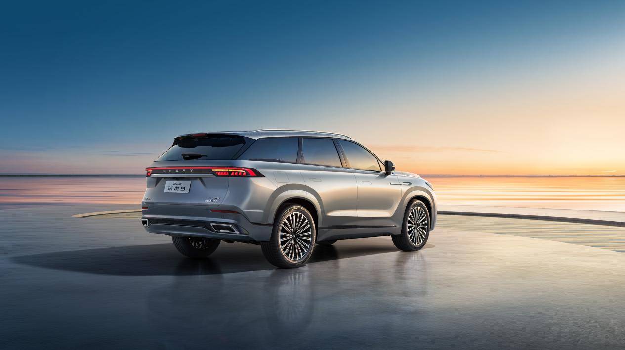 奇瑞汽车2025年营收超3000亿，海外业务和“稳油”策略帮了大忙