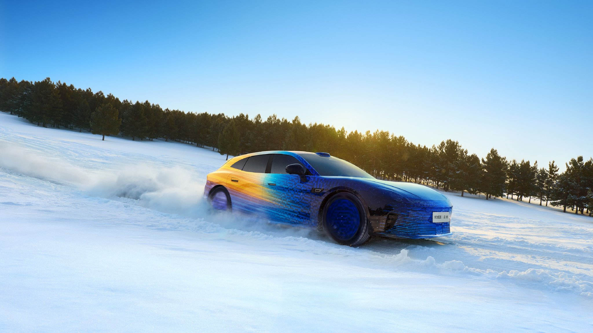 鸿蒙智行十车齐发，全部搭载896线激光雷达